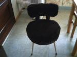 Vend  une chaise   pelfran - Miniature
